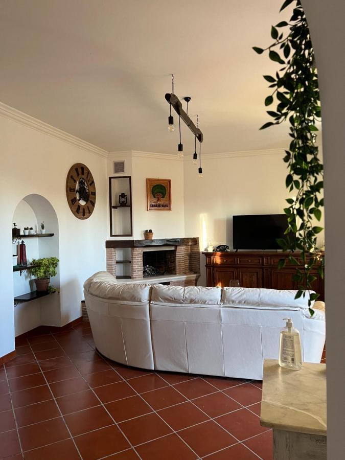 B&B Fili Al Casale 1121 โรม ภายนอก รูปภาพ