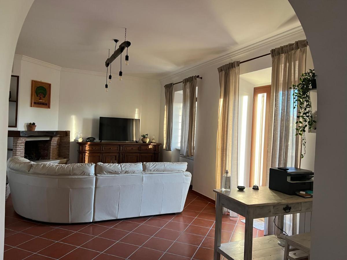B&B Fili Al Casale 1121 โรม ภายนอก รูปภาพ